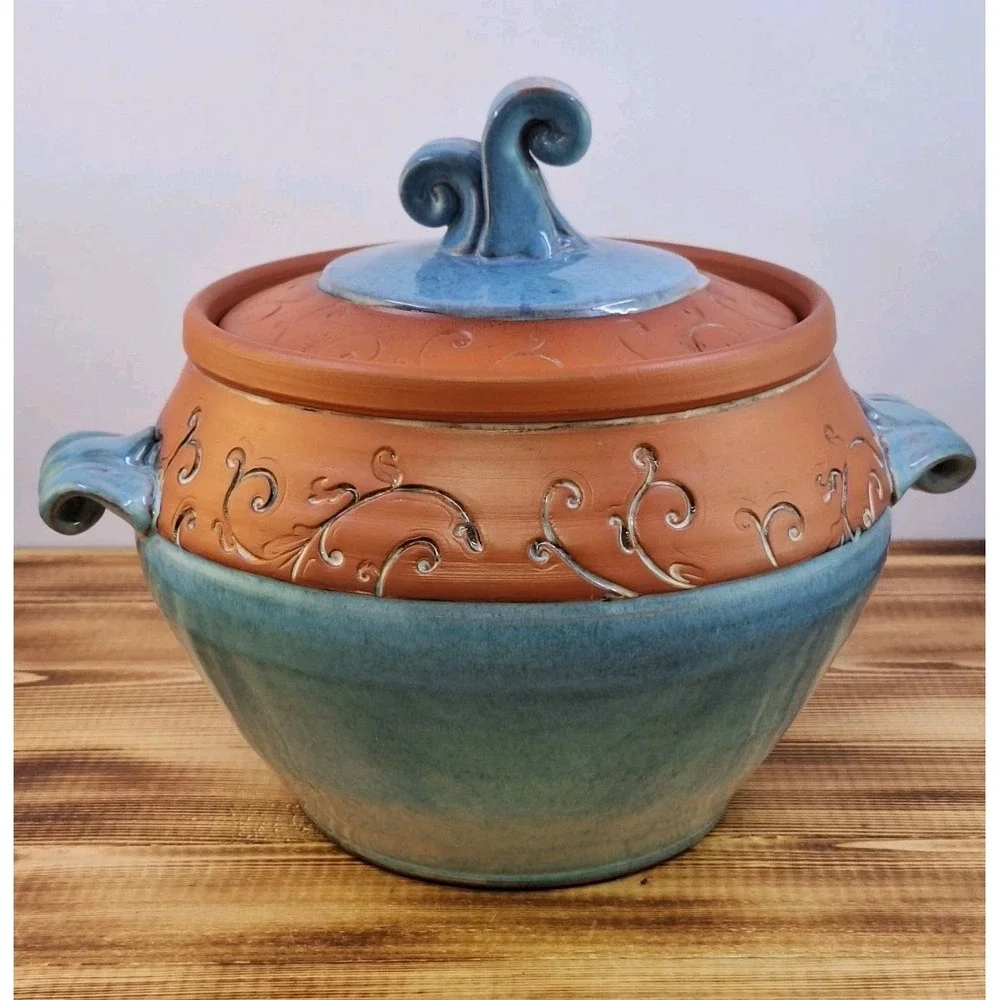 Wendy Summers Pottery Red Clay Bean Crock Pot Artisan Floral Blue Drip Glaze 5x6